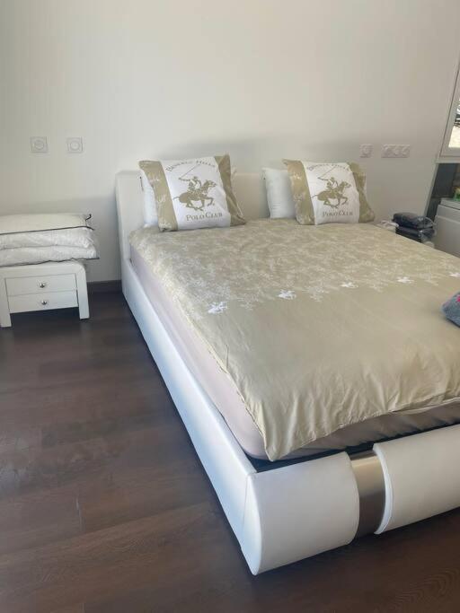 Brand New Villa With Fully Intergrated Air Conditioning & Private Pool, Overlooking Forest Sardan Exterior foto