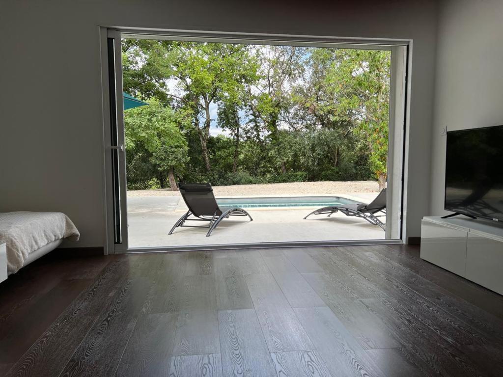 Brand New Villa With Fully Intergrated Air Conditioning & Private Pool, Overlooking Forest Sardan Exterior foto