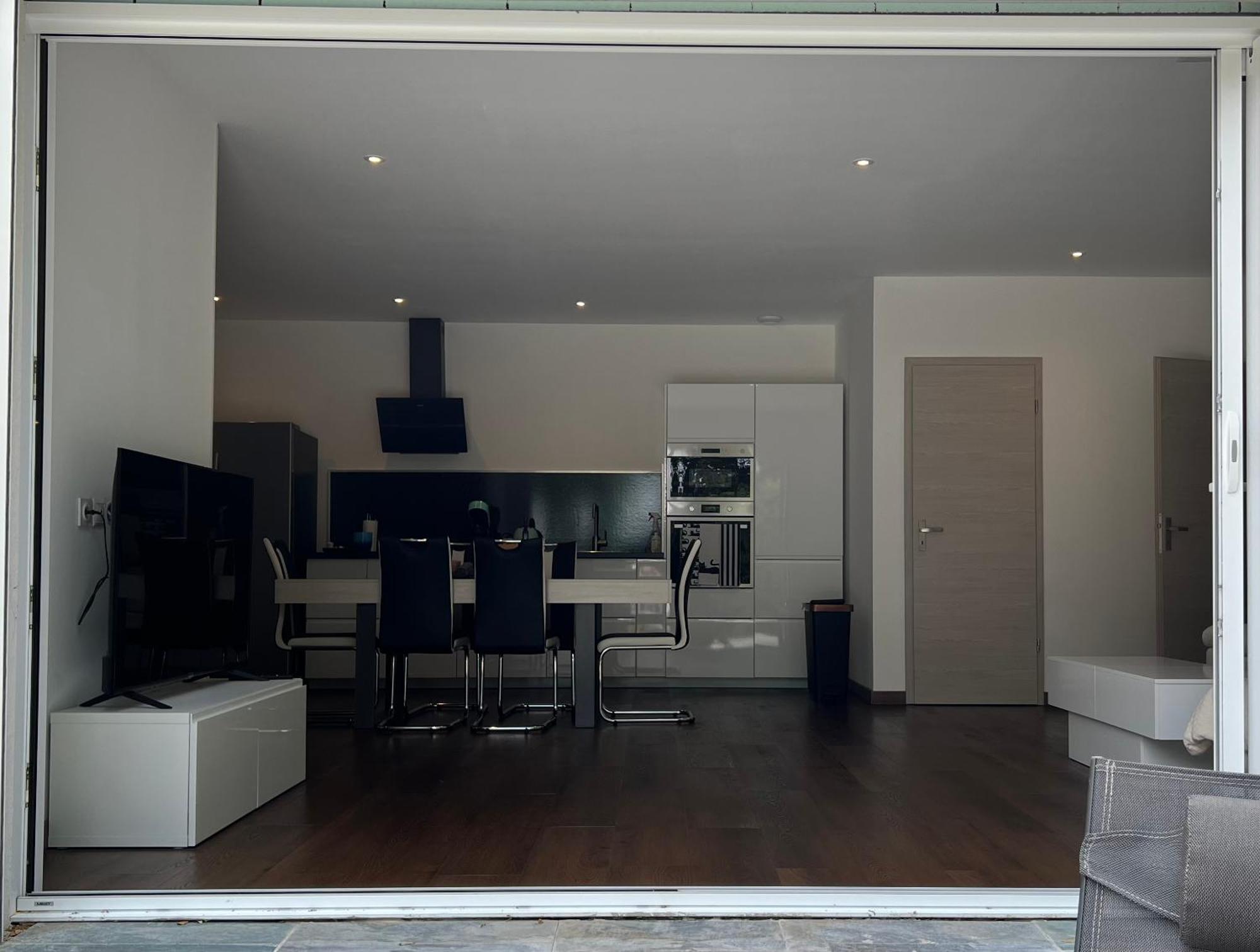 Brand New Villa With Fully Intergrated Air Conditioning & Private Pool, Overlooking Forest Sardan Exterior foto